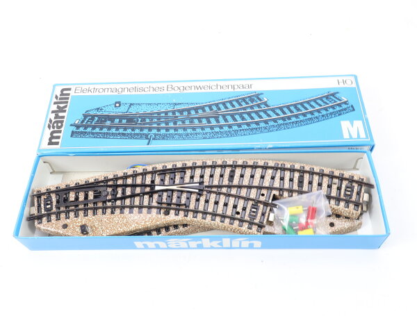 Märklin H0 5140 M-Gleis elektrisches Bogenweichenpaar links rechts / OVP