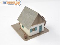 Spur H0 Gebäude Haus mit Wasserrad Wassermühle E592