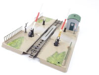 Märklin H0 7390 mechanischer Bahnübergang M-Gleis mit Andreaskreuz / Blech