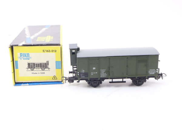 Piko H0 5/163-012 gedeckter Güterwagen mit Bremserhaus 05-86-96 DR / OVP