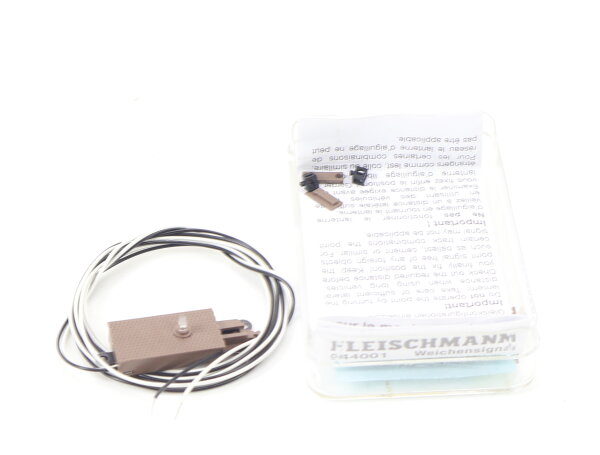 Fleischmann Spur N 944001 Weichensignal beleuchtet für N-Gleis mit Schotterbett