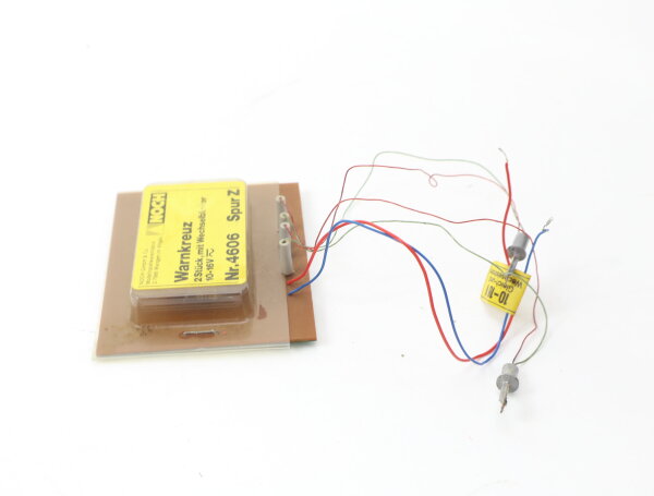 Noch Z 4606 Lichtsignal 2 Andreaskreuze mit Wechselblinker 10-136V / AC/DC