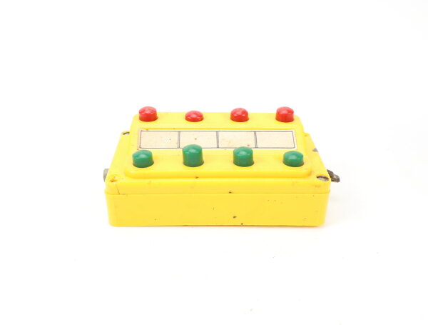 Märklin 7072 Steuerungszubehör Stellpult Schaltpult gelb / rot - grüne Tasten