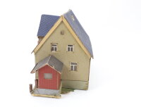 Spur H0 Gebäude Wohnhaus Einfamilienhaus / Pappe