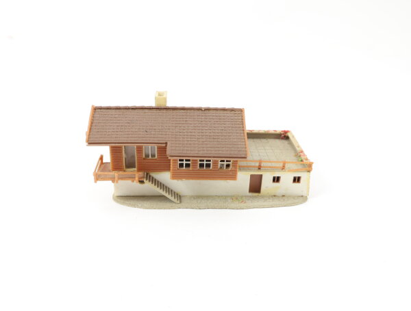 Herpa N 61701 Gebäude Berghaus Alpenhaus Almhütte mit Terrasse
