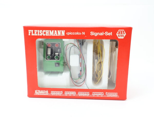 Fleischmann N 9295 Signal-Set 3-tlg. Form-Hauptsignal Flügelsignal mit Stellpult