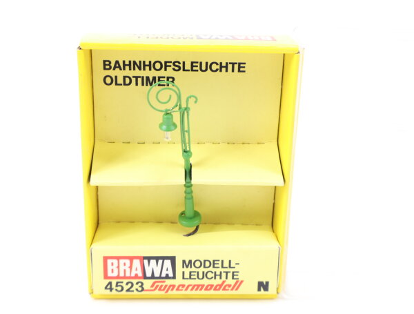 Brawa N 4523 Lampe Leuchte Bahnhofsleuchte Oldtimer grün