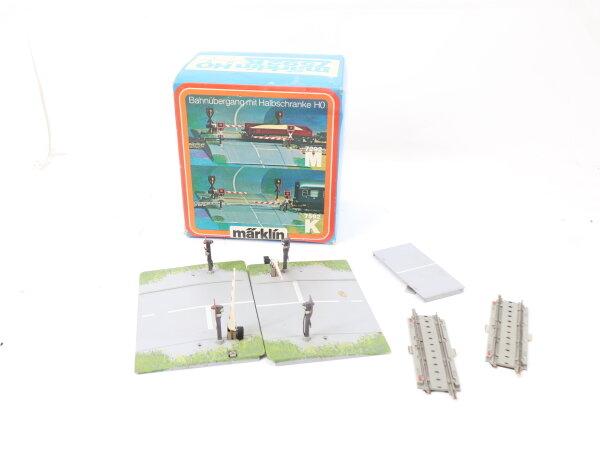 Märklin H0 7592 K Bahnübergang mit Andreaskreuz Halbschranke +Zusatzteil geprüft