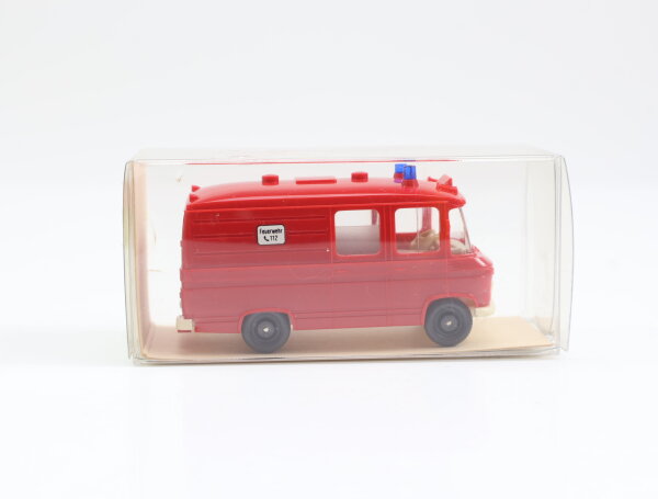 Wiking H0 13 608 Modellauto Mercedes Benz MB Feuerwehr RTW (Binz)