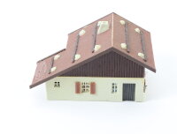 Spur N Gebäude Wohnhaus Alpenhaus Berghaus Almhaus