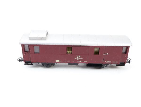 Piko H0 Personenwagen Gepäckwagen Packwagen 93-26 215-0 DR rot