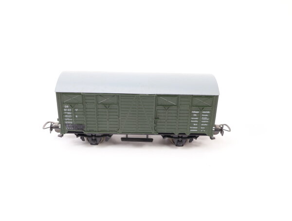 Piko H0 gedeckter Güterwagen grün 81-32-17 DR
