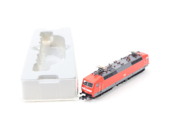 Minitrix N 16024 Elektrolok E-Lok verkehrsrot BR 120 145-8 DB / DSS NEM