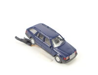 Wiking H0 Modellauto PKW MB 230 TE dunkelblau / Licht