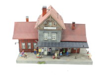 Kibri 39367 H0 Hälftiger Bahnhof Fürstenberg hier als "Neustadt" / Licht Figuren