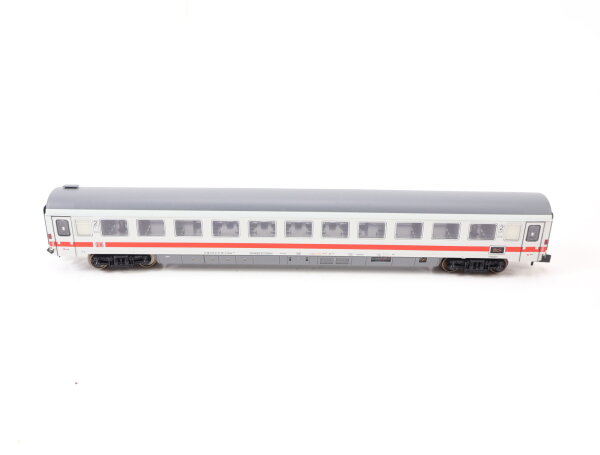 Minitrix N Personenwagen 2. Klasse 21-94 661-0 DB