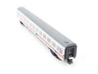 Minitrix N Personenwagen 2. Klasse 21-94 661-0 DB