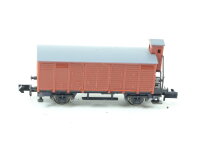 Arnold N gedeckter Güterwagen mit Bremserhaus braun 1:160