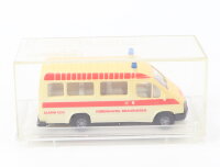 Praline H0 83713 Modellauto PKW Ford Transit...
