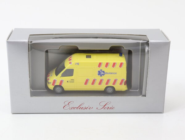 Herpa Exclusive Serie H0 Modellauto Mercedes-Benz T1N "GGD Ambulance" OVP 1:87