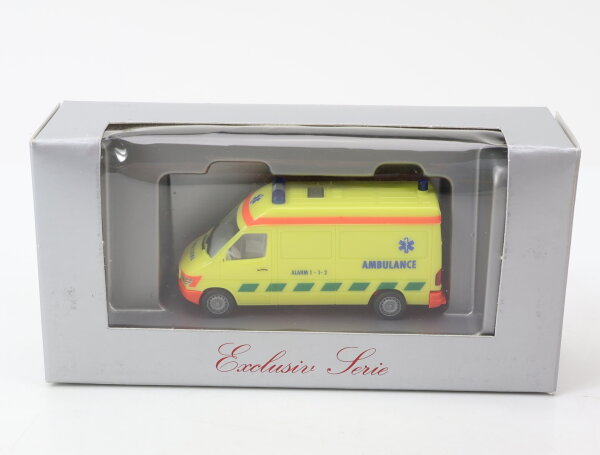 Herpa Exclusive Serie H0 Modellauto Mercedes-Benz T1N "Alarm 112 Ambulance" OVP