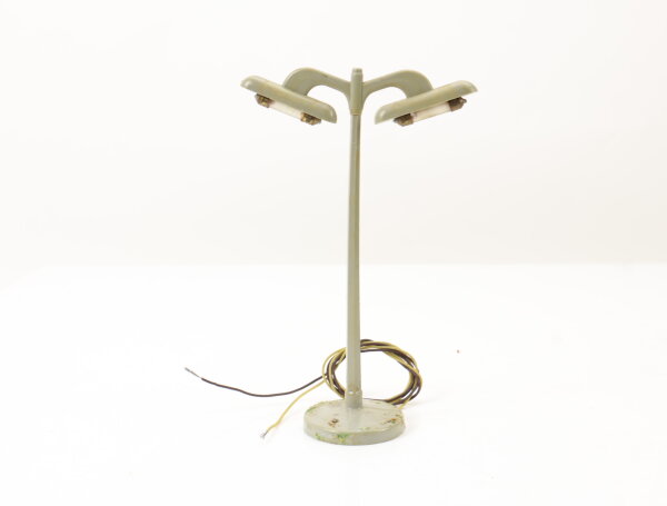 Spur H0 Beleuchtung Vintage Straßenlaterne  Bogenlampe 2-flammig - geprüft