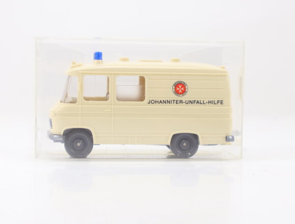 Wiking H0 Modellauto Rettungswagen MB L 406 "Johanniter" creme 1:87