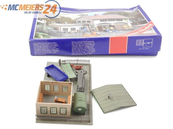 Pola H0 aus 846 Gebäude Gewerbebau Bürogebäude zur Landmaschinenwerkstatt E595