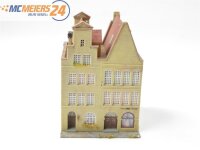 Kibri N Gebäude Altstadthaus Stadthaus mit Ladenzeile E568a