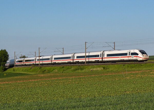 Märklin H0 43724 Ergänzungswagen-Set zum ICE 4 1:87