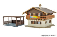 Vollmer H0 43961 Gebäude-Bausatz Pension mit Carport 1:87