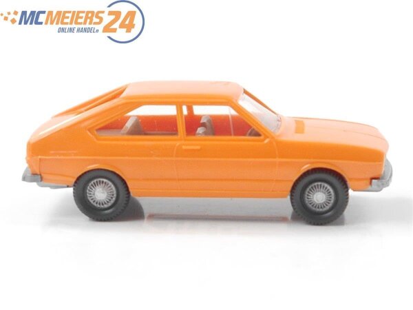 Wiking H0 312/3C Modellauto Volkswagen VW Passat rotorange 1:87 E73