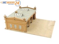 Pola H0 Gebäude Fahrzeughalle mit 3 Toren Lagerhaus Lagerhalle