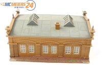 Pola H0 Gebäude Fahrzeughalle mit 3 Toren Lagerhaus Lagerhalle