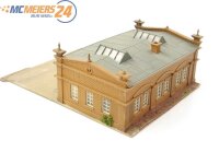 Pola H0 Gebäude Fahrzeughalle mit 3 Toren Lagerhaus Lagerhalle