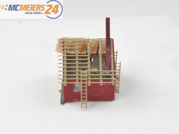 Spur H0 Gebäude Wohnhaus Rohbau Haus im Bau