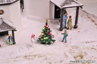 Viessmann 5831 Weihnachtsbaum Tannenbaum mit Lichterkette Höhe: 2,9 cm grün