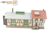 Pola H0 601 Gebäude Lokschuppen 1-ständig mit Fachwerkhaus E640