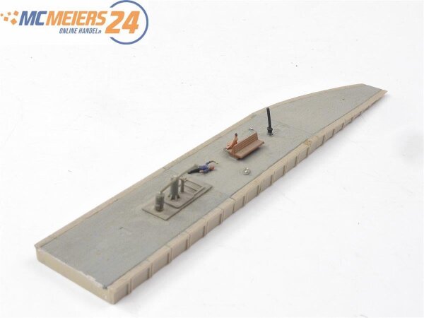 Vollmer N 20001 20003 Gebäude gerader Bahnsteig mit Auffahrrampe E624