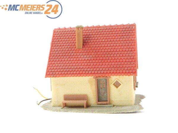 Spur H0 Gebäude Haus Wohnhaus Einfamilienhaus / Licht