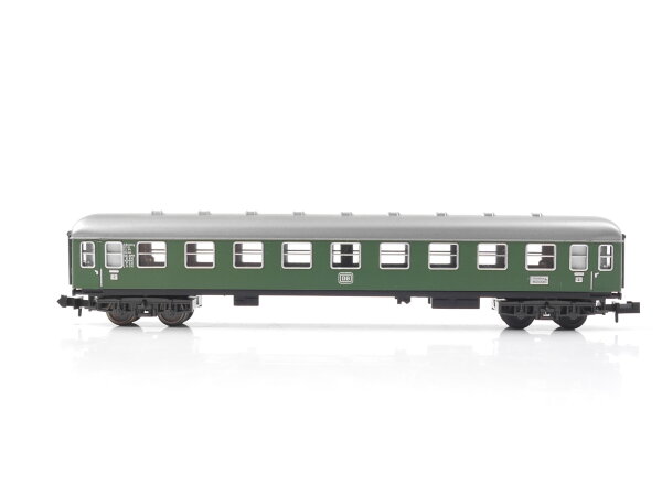 Minitrix N 3011 Personenwagen Schnellzugwagen grün 2.Kl. AB4ümg DB