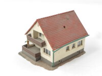 Kibri N aus 7040 Gebäude Wohnhaus Einfamilienhaus mit Balkon