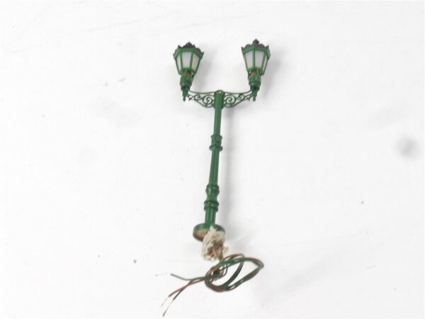 Brawa H0 5226 Lampe Leuchte Stadtleuchte Parkleuchte 2-flammig