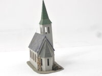 Faller H0 B-240 Gebäude Kirche Dorfkirche mit Figuren