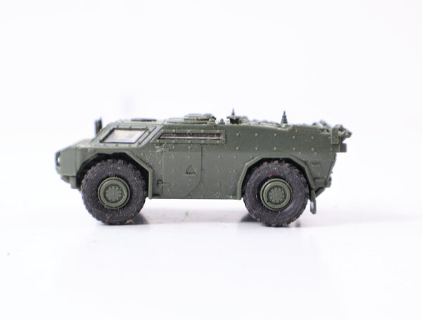 Roco minitanks H0 709 Militärfahrzeug Spähwagen Fennek BW 1:87