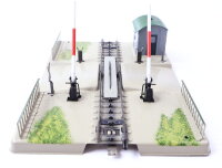Märklin H0 7390 mechanischer Bahnübergang M-Gleis mit Andreaskreuz / Blech Licht