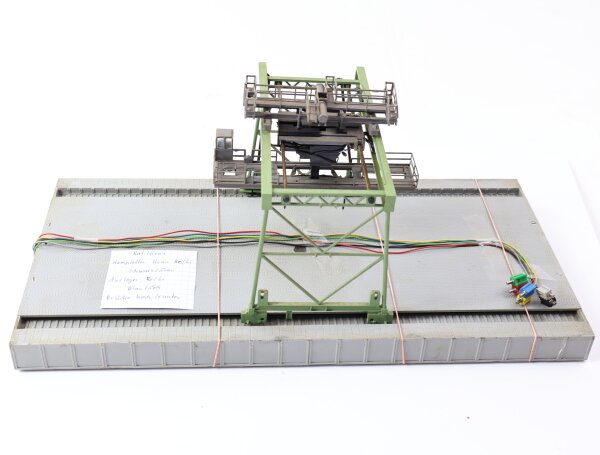 Brawa H0  N 1151 elektrischer Kran Containerkran Container Terminal