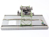 Brawa H0  N 1151 elektrischer Kran Containerkran Container Terminal