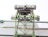 Brawa H0  N 1151 elektrischer Kran Containerkran Container Terminal