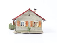 Spur H0 Gebäude Haus Wohnhaus Bungalow mit Veranda / Licht
